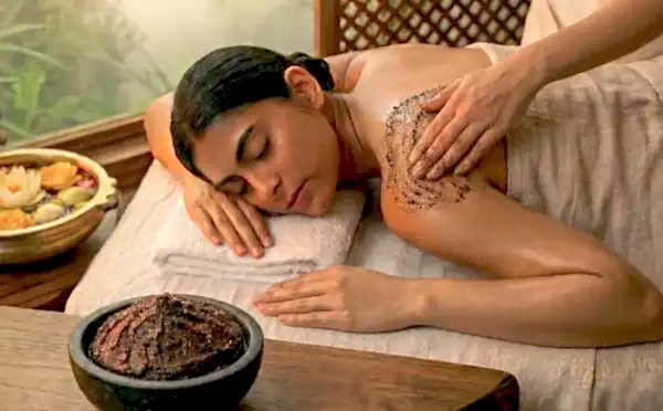Detox Body Polish 45min